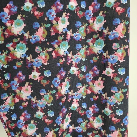 Onzie Floral Print Crop Length Leggings Size Medium/Large - Picture 5 of 8